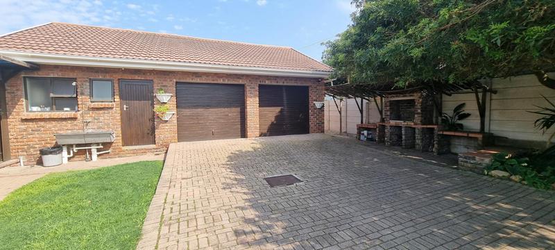4 Bedroom Property for Sale in Reebok Western Cape